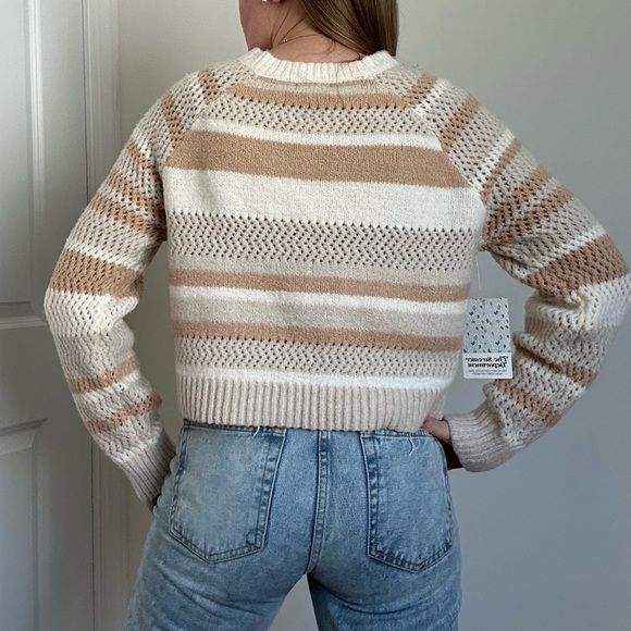 Open Knit Varigated Stripe Cropped Crew Neck Sweater - Picture 6 of 10